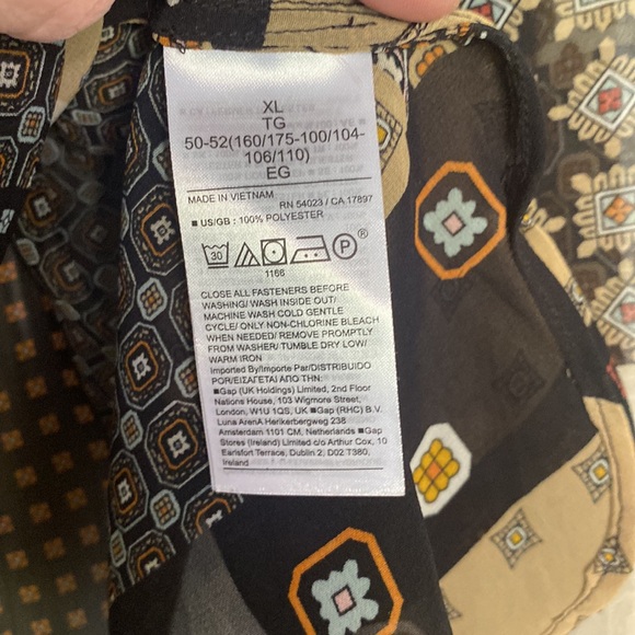 Banana Republic Sheer Blouse - Picture 7 of 7